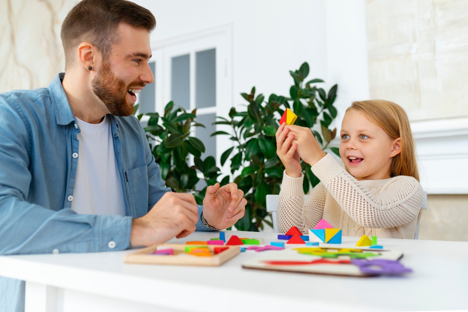 Brincadeiras que Estimulam o Desenvolvimento Motor e Cognitivo na Primeira Infância Guia Prático para Pais